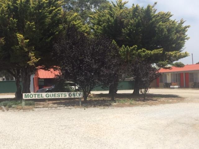 Governors Hill Motel Гоулбёрн Экстерьер фото